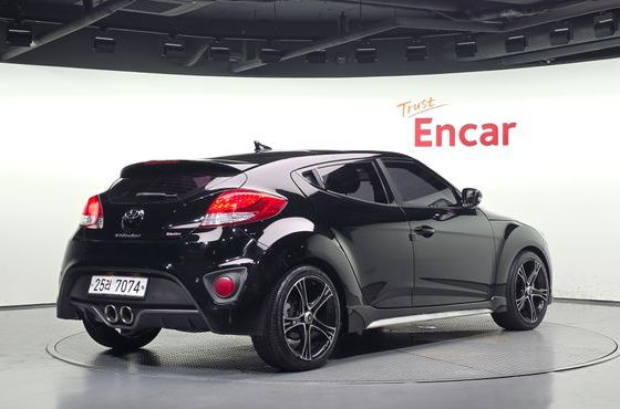 Hyundai Veloster T-GDi Extreme — пробег 128 706 км — фото 2 из 5