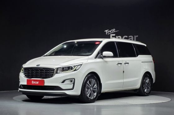 Kia Carnival 9-Seater Prstige — пробег 77 514 км — фото 1 из 5