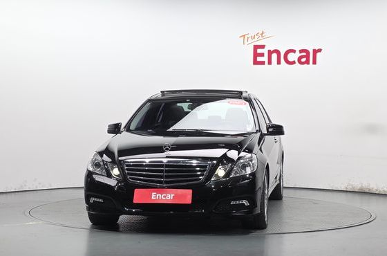 Mercedes-Benz E-Class E350 4MATIC Avantgarde — пробег 69 414 км — фото 3 из 5