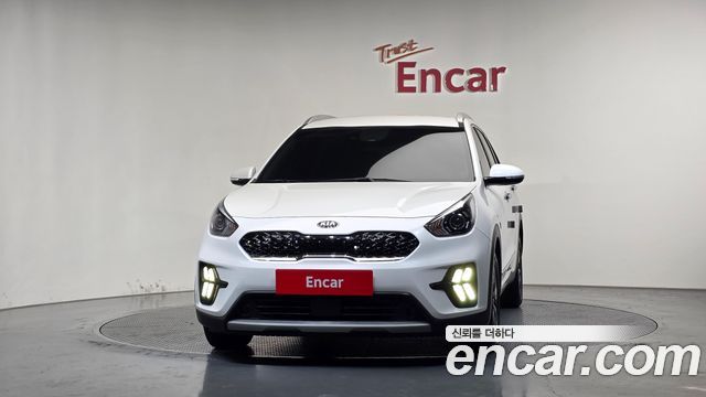 Kia Niro 1.6 HEV Prestige — пробег 99 686 км — фото 3 из 5