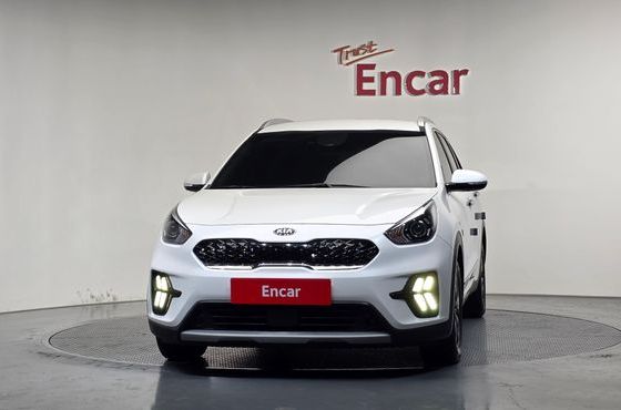 Kia Niro 1.6 HEV Prestige — пробег 99 686 км — фото 3 из 5