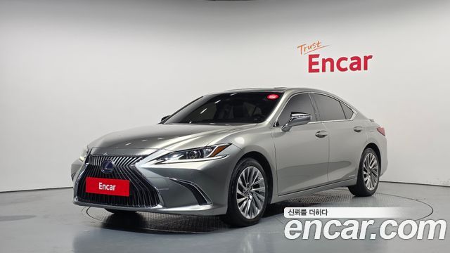 Lexus ES Luxury Plus — пробег 49 457 км — фото 1 из 5