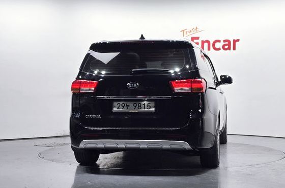 Kia Carnival 9-seater Prestige — пробег 238 109 км — фото 4 из 5