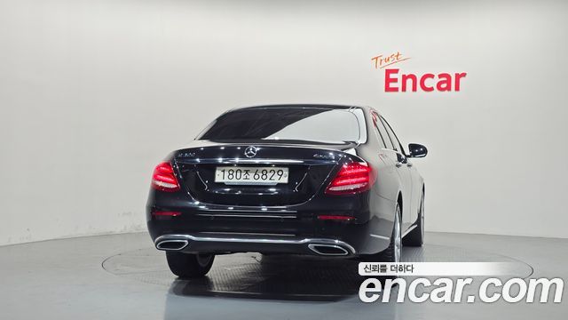 Mercedes-Benz E-Class E300 4MATIC Exclusive — пробег 47 483 км — фото 4 из 5