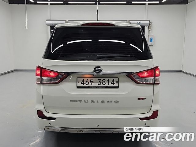 Ssangyong KORANDO 4WD TX 9-seater — пробег 204 634 км — фото 3 из 5