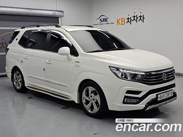 Ssangyong KORANDO 4WD TX 9-seater — пробег 204 634 км — фото 4 из 5