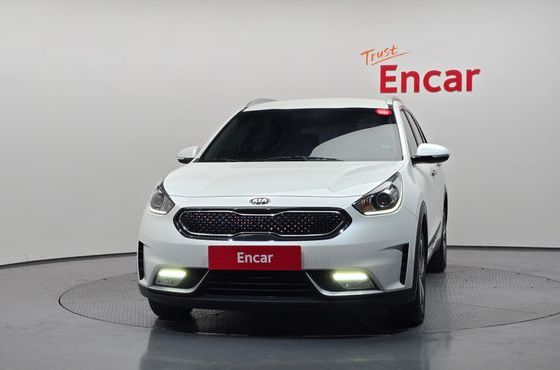 Kia Niro Prestige — пробег 133 155 км — фото 3 из 5