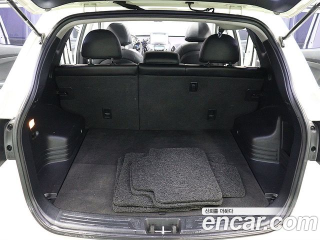 Hyundai Tucson Diesel 2WD LX20 Luxury — пробег 214 000 км — фото 5 из 5