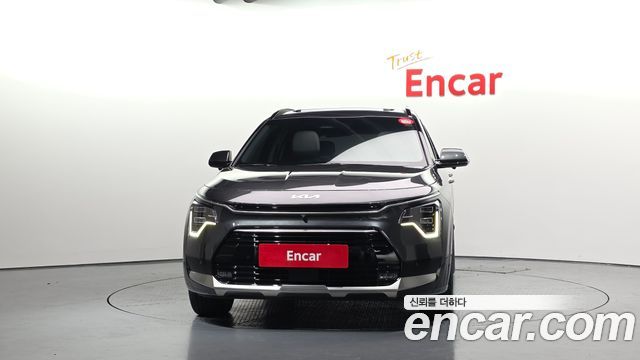 Kia Niro Signature — пробег 30 666 км — фото 3 из 5