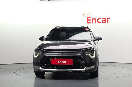 Kia Niro Signature — пробег 30 666 км — фото 3 из 5