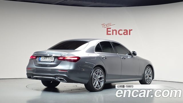Mercedes-Benz E-Class E220d 4MATIC AMG Line — пробег 128 714 км — фото 2 из 5