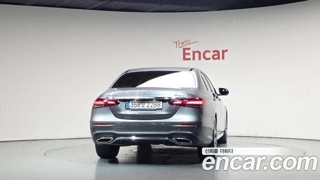 Mercedes-Benz E-Class E220d 4MATIC AMG Line — пробег 128 714 км — фото 4 из 5