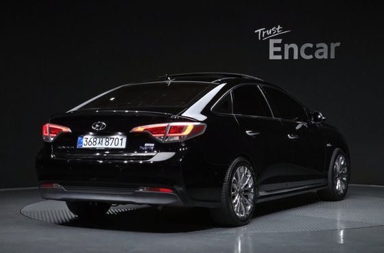 Hyundai Sonata 2.0 Plug-in HEV Exclusive — пробег 148 013 км — фото 2 из 5