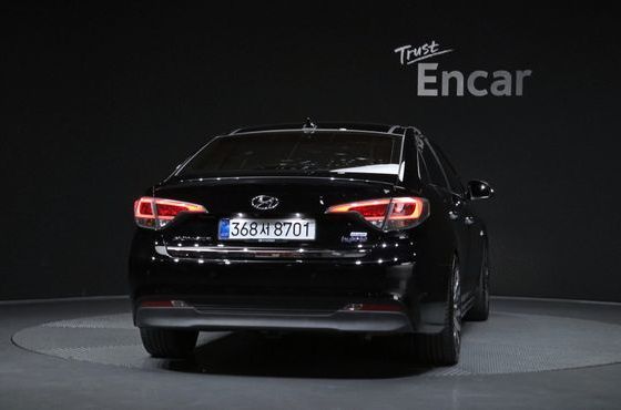 Hyundai Sonata 2.0 Plug-in HEV Exclusive — пробег 148 013 км — фото 4 из 5