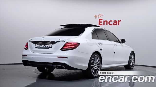 Mercedes-Benz E-Class из Кореи Encar