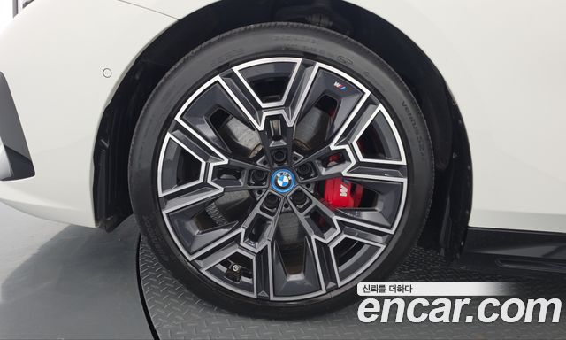 BMW i5 eDrive 40 M Sport Pro — пробег 53 008 км — фото 5 из 5