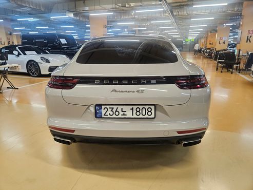 Porsche Panamera 3.0 AWD — пробег 61 889 км — фото 4 из 5