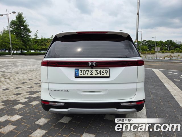 Kia Carnival Gasoline 9-Seater Prestige — пробег 104 525 км — фото 5 из 5