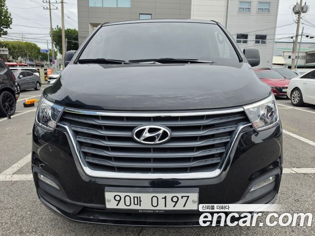 Hyundai Starex Van 5-Seater Modern — пробег 202 750 км — фото 1 из 5