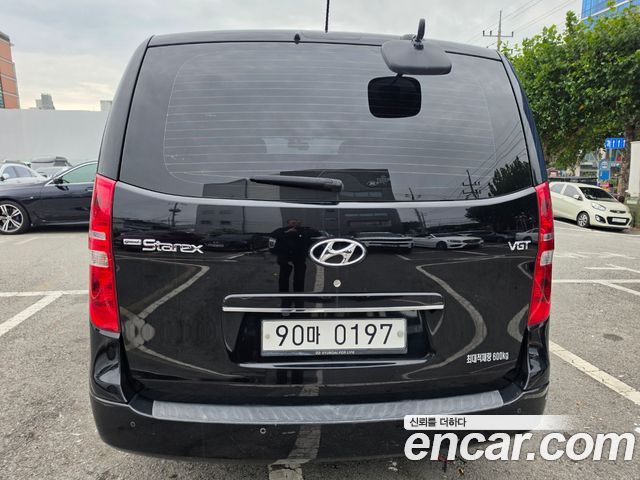 Hyundai Starex Van 5-Seater Modern — пробег 202 750 км — фото 5 из 5