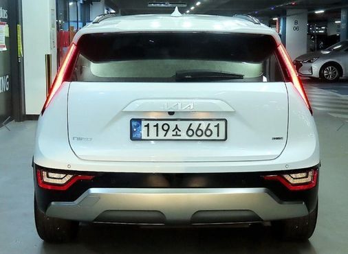 Kia Niro Prestige — пробег 76 831 км — фото 5 из 5