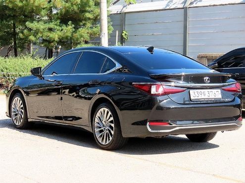 Lexus ES Executive — пробег 57 120 км — фото 3 из 5