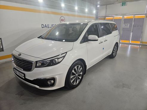 Kia Carnival 9-seater Luxury — пробег 161 163 км — фото 3 из 5