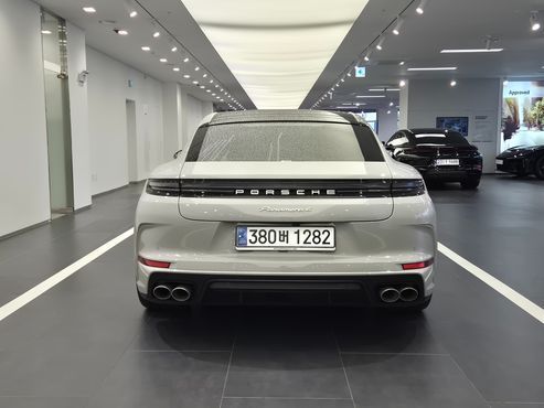 Porsche Panamera 2.9 AWD E-Hybrid — пробег 8 894 км — фото 3 из 5
