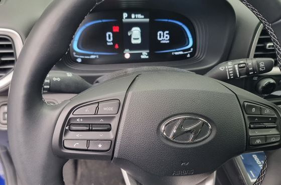 Hyundai Venue 1,6 Premium — пробег 950 км — фото 3 из 5