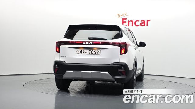 Kia Seltos из Кореи Encar