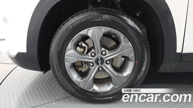 Kia Seltos из Кореи Encar