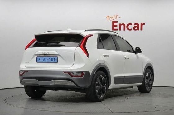 Kia Niro Earth — пробег 23 054 км — фото 2 из 5