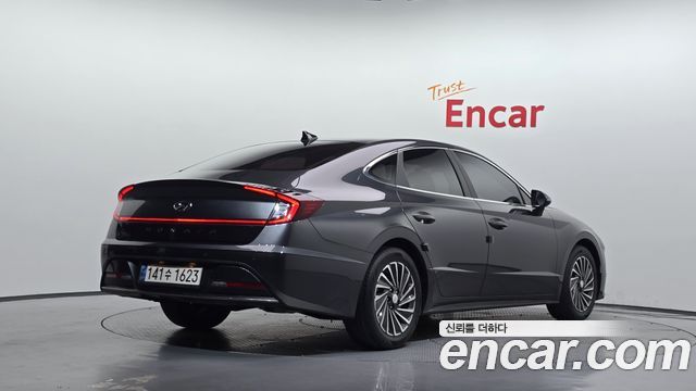 Hyundai Sonata Premium Plus — пробег 139 003 км — фото 2 из 5