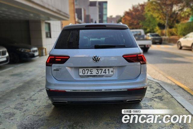 Volkswagen Tiguan 2.0 TDI Prestige — пробег 94 758 км — фото 4 из 5