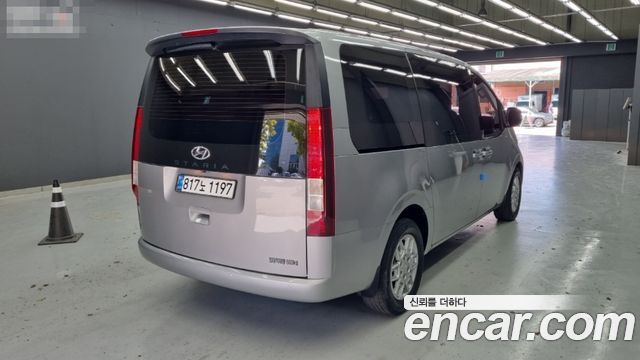 Hyundai Staria Cargo 5-Seater Modern — пробег 164 747 км — фото 2 из 5