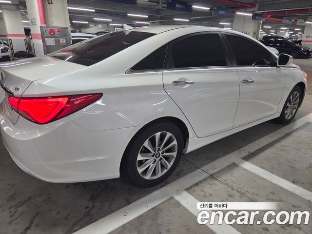 Hyundai Sonata LPI Premium Special — пробег 124 515 км — фото 4 из 5