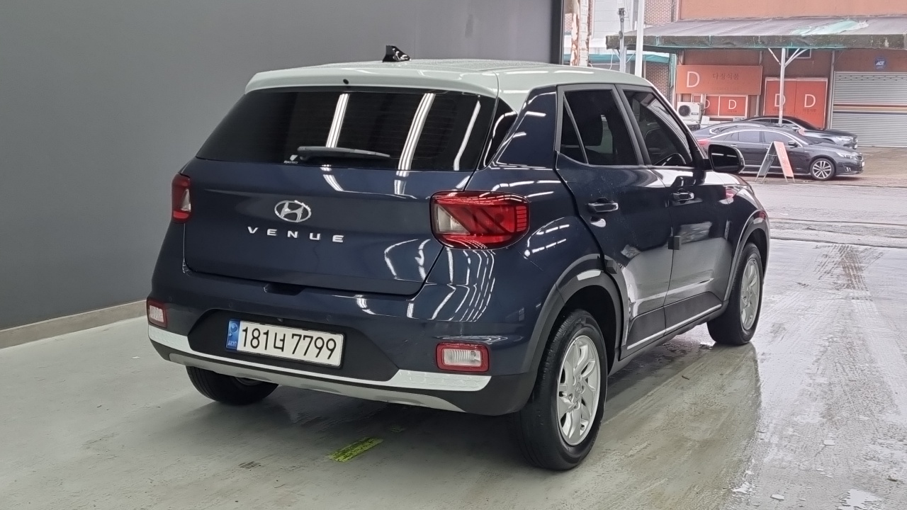 Hyundai Venue 1.6 Modern Plus — пробег 45 000 км — фото 2 из 5