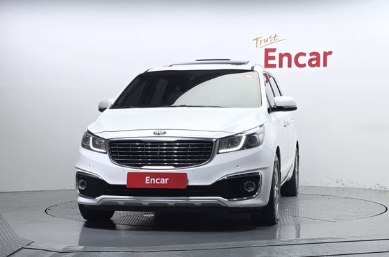 Kia Carnival 9-seater Noblesse — пробег 204 366 км — фото 3 из 5