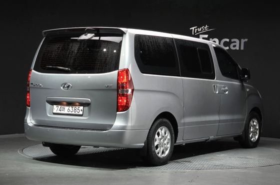 Hyundai Starex 12-Seater Wagon CVX Premium — пробег 123 408 км — фото 2 из 5