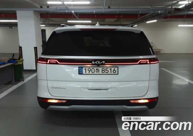Kia Carnival Diesel 9-Seater Prestige — пробег 116 454 км — фото 3 из 5