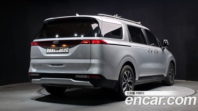 Kia Carnival Diesel 11-Seater Prestige — пробег 44 960 км — фото 2 из 5