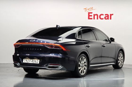 Hyundai Grandeur Calligraphy — пробег 147 036 км — фото 2 из 5