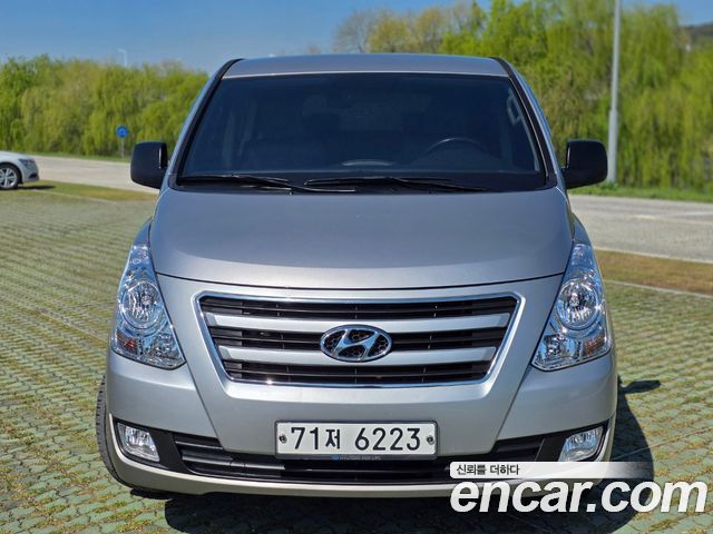 Hyundai Starex 12-Seater Wagon Modern Special — пробег 94 377 км — фото 2 из 5