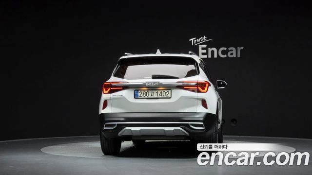 Kia Seltos из Кореи Encar