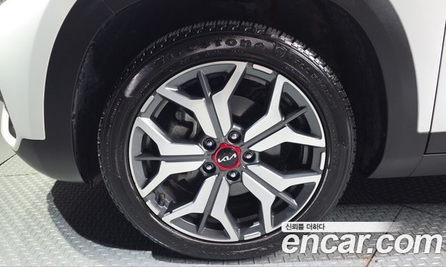Kia Seltos из Кореи Encar