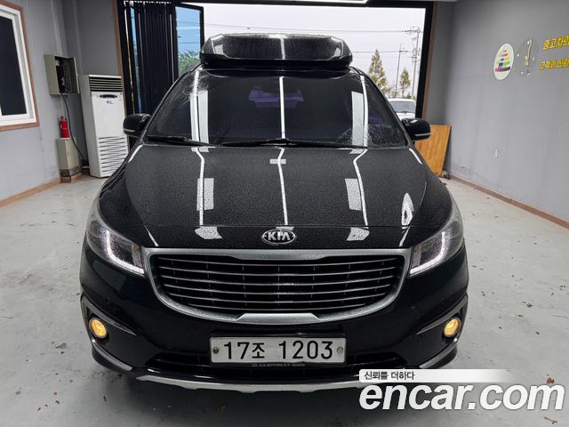 Kia Carnival 9-seater Hi-Limousine Prestige — пробег 153 627 км — фото 3 из 5