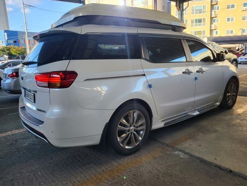 Kia Carnival 9-seater Prestige — пробег 106 000 км — фото 5 из 5
