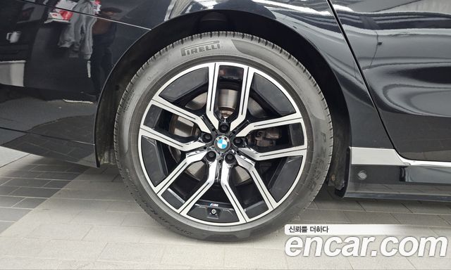 BMW i7 из Кореи Encar