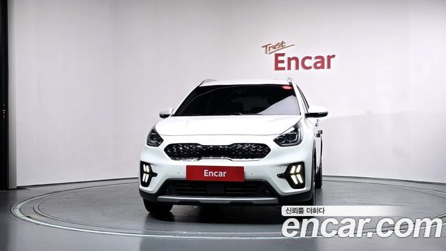 Kia Niro 1.6 HEV Signature — пробег 57 426 км — фото 3 из 5