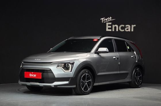Kia Niro Prestige — пробег 16 046 км — фото 1 из 5